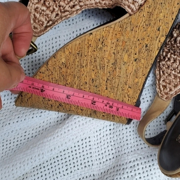 Elizabeth &  James Crochet sandals 10 - Picture 6 of 8